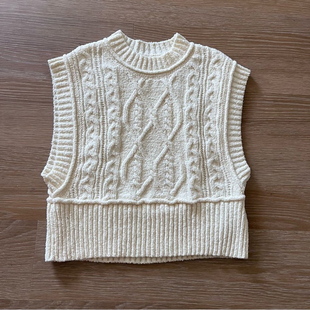 Free knit knit sweater vest-Rowan vest in ivory